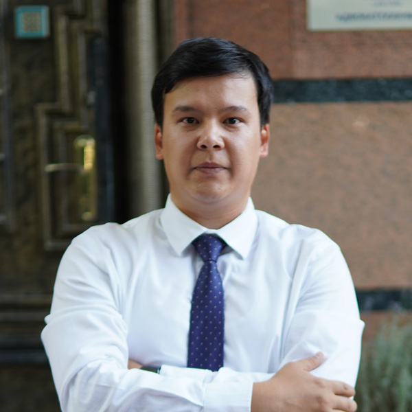 photodune-6076506-happy-businessman-m-1